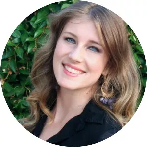 Laura Thalassa - Author