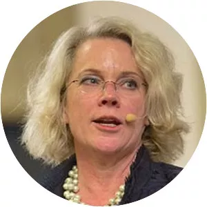 Laura Tingle