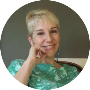 Lauren Baratz-Logsted - Author