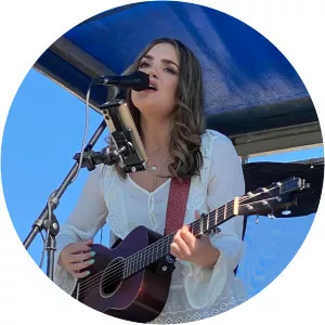 Lauren Mascitti - Singer