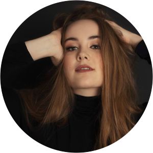 Lauren Urquhart - Opera singer