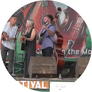 Laurie Lewis & The Right Hands