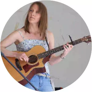 Laurie MacAllister - Singer