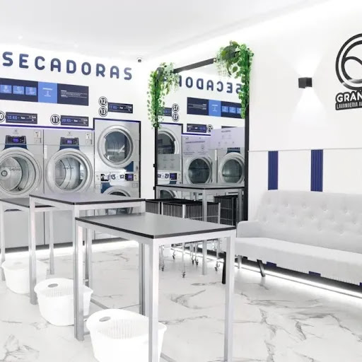 LAVANDERIA AUTOSERVICIO GRAN VIA RIBADEO - Laundromat in Ribadeo, Spain