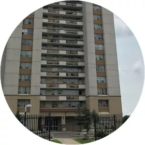 Lawrence Avenue West - 