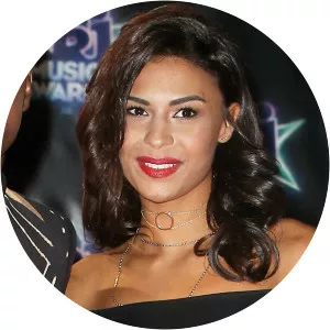 Léa Djadja - Television presenter