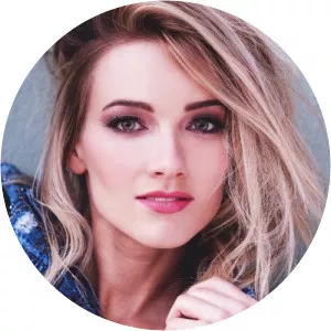 Leah Daniels - Canadian singer-songwriter