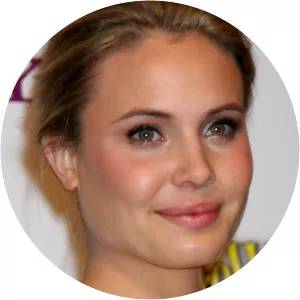 Leah Pipes - American actress
