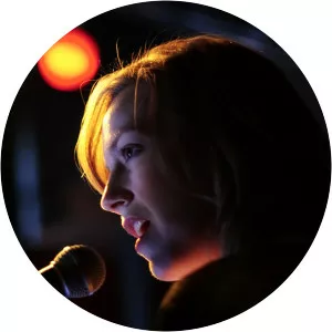 Leah Stillwell - Singer