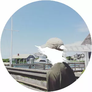 leavv - Musical artist