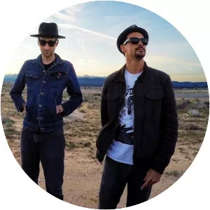 Lee Bob & the Truth - Musical artist