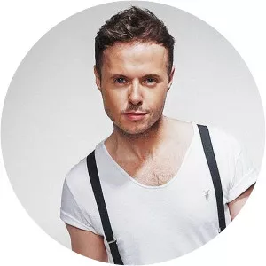 Lee Brennan - Singer