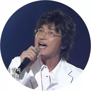 Lee Bum-hak - Singer