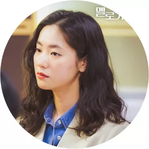 Lee Eun-jung