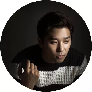 Lee Jin-sung - South Korean singer