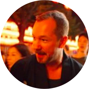 Lee Sandales - Film art director