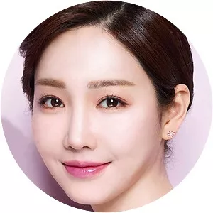 Lee Yoo-ri - South Korean actress