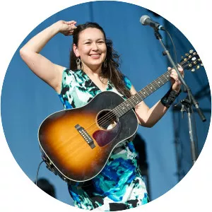 Leela Gilday - Canadian singer-songwriter