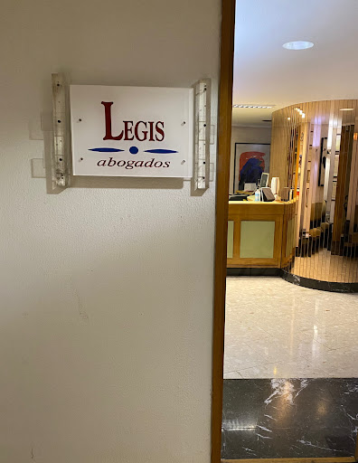 Legis Lawyers - Lawyer in Oviedo, Spain