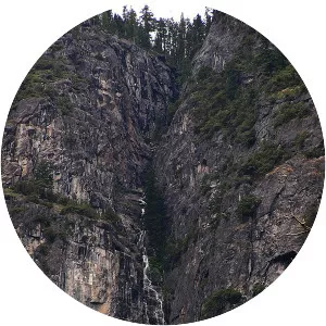 Lehamite Falls - Waterfall in California