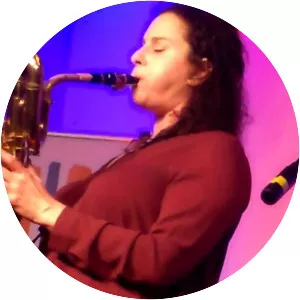 Leigh Pilzer - Musical artist