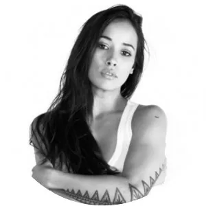 Leilani Wolfgramm - Singer