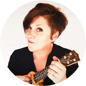 Leisa Rea - Musician