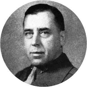 Leland Hobbs - Senior officer