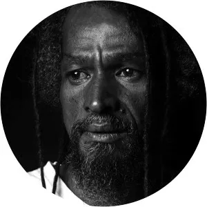 Lelou - Musical artist