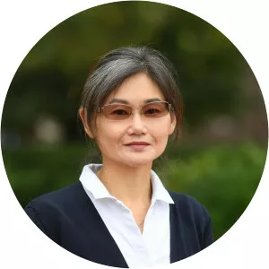 Lena Edlund - Economist