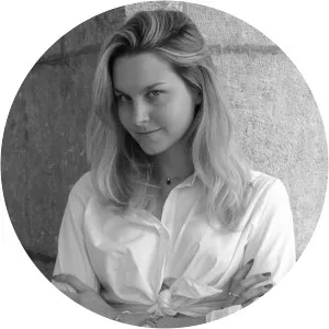 Lena Pislak photograph