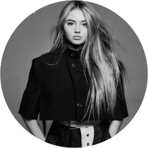 Leni Olumi Klum - Model ‧ Heidi Klum's daughter