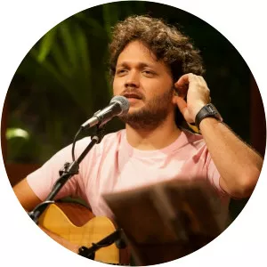 Léo Pinheiro Musician