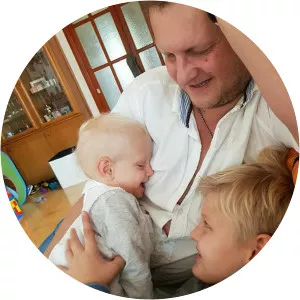 Leon Büchner - Jennifer Matthias' son