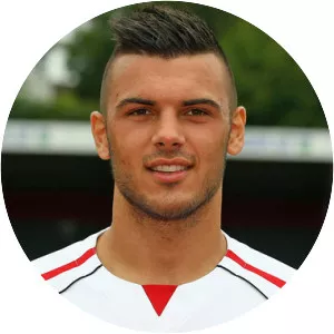 Leon Heine - Football player