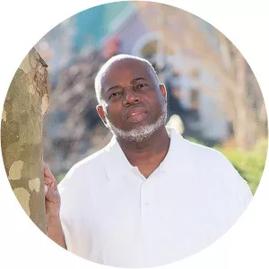 Leonard Downs - Jo Marie Payton's husband