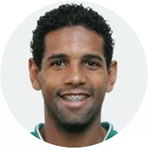 Leonardo Henrique Peixoto dos . . .