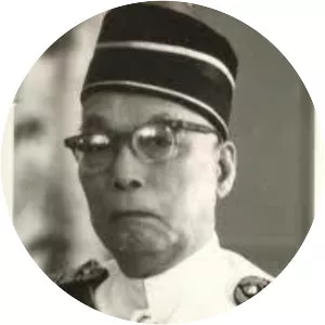 Leong Yew Koh