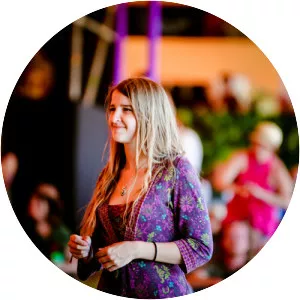 Leonie Evans - Musical artist