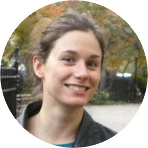 Léonie Hénaut - Author