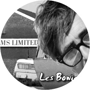 Les Bowie