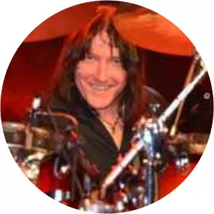 Les Sharp - Musician