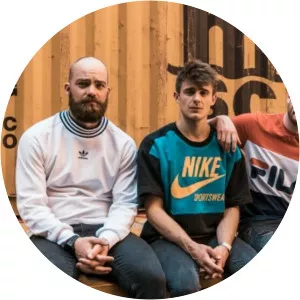 amixs les touristes - Musical group