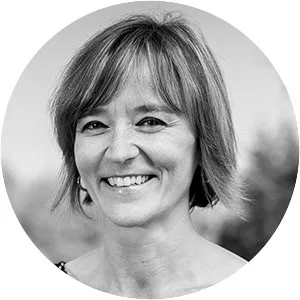 Lesley Giles - Author