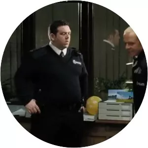 Leslie Tiller - Fictional character