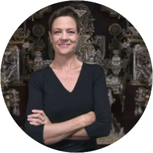 Leslie Umberger - Author