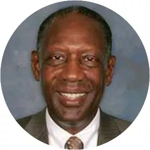 Lester Lyles - General