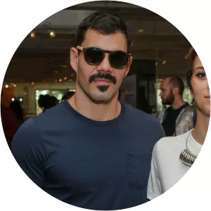 Leticía Bastos - Juliano Cazarré's wife