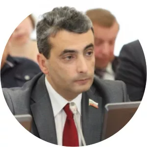 Lev Shlosberg
