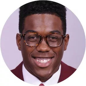 Levi Jones - American football player